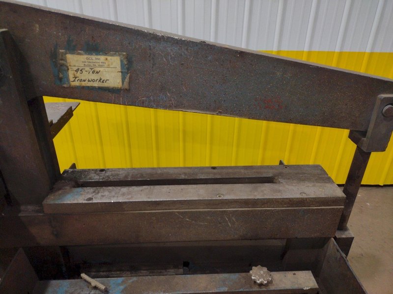 65 TON TROJAN MODEL #65T HYDRAULIC IRONWORKER: STOCK 18692