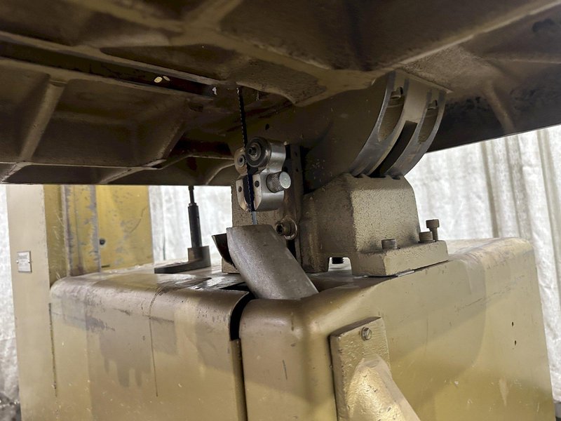 20" POWERMATIC MODEL #81 VERTICAL BAND SAW: STOCK #77930