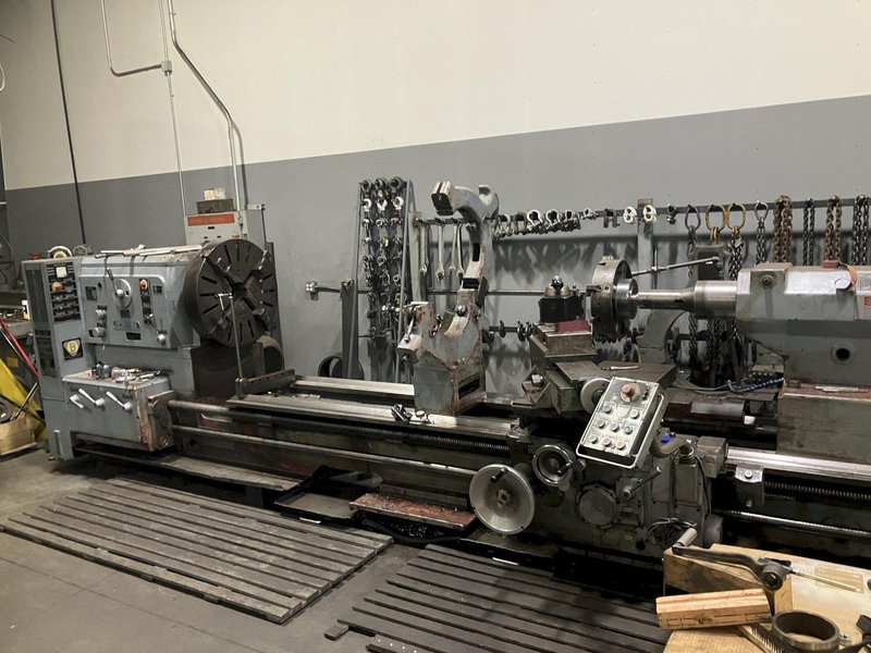 Poreba TR-135B2/6M Engine Lathe