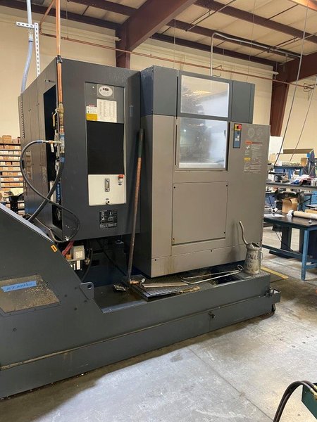 Makino PS95 CNC Vertical Machining Center