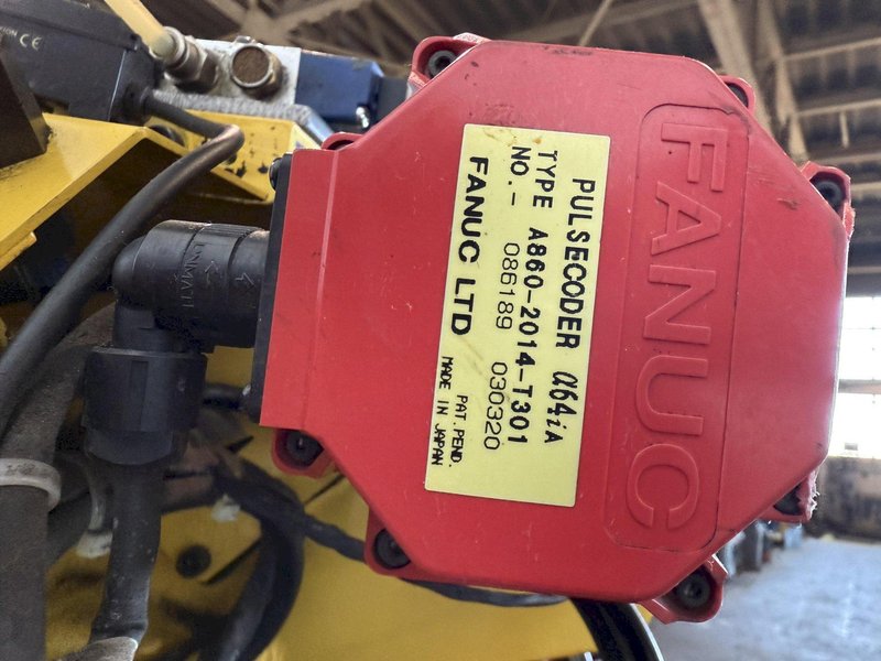 FANUC M-6iB/20 6 AXIS ROBOT W/ R-J3IB CONTROLLER. STOCK # 1005624