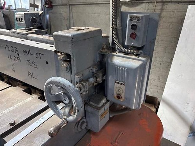 12 GA x 4' PEXTO POWER SQUARING SHEAR