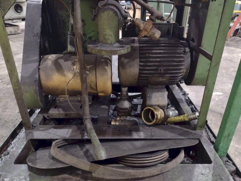 KINNEY HIGH VACUUM PUMP WITH MOTOR: YOBRO #24413