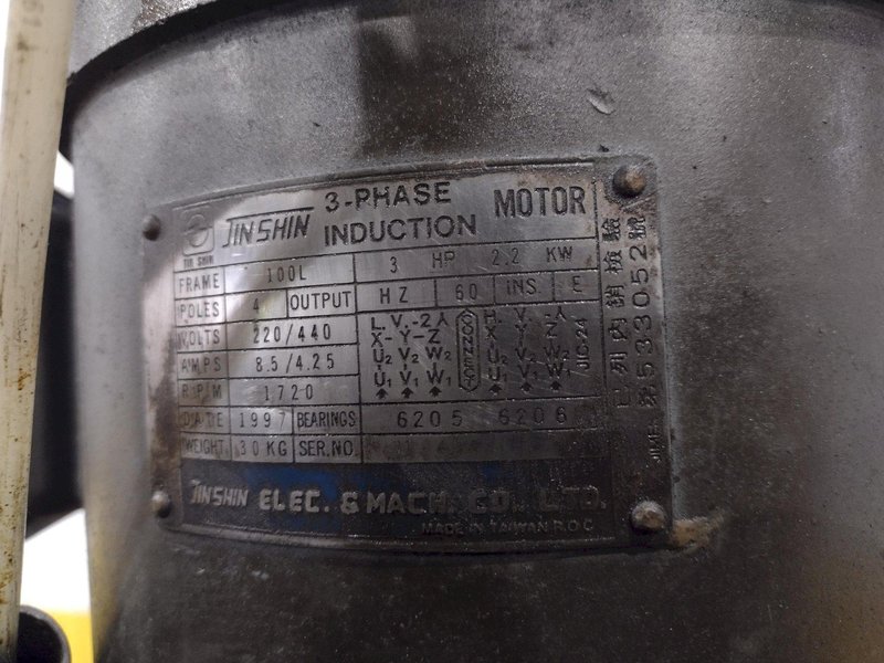 SEIKI XL VARIABLE SPEED VERTICAL KNEE MILL: YOBRO #23840