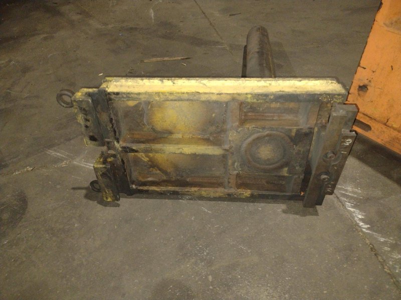 FORKLIFT COIL LIFT RAM / STINGER ATTACHMENT: YOBRO #25409