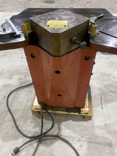 6&quot; X 6&quot; PRO-NOTCH POWER CORNER NOTCHER: STOCK #20276