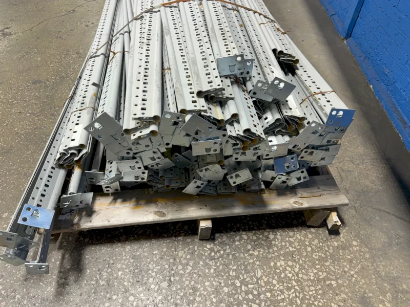 LYON 85” SHELVING POSTS