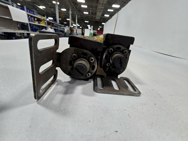 OMRON MSF4800S-30-1560-R/MSF4800S-30-1560-X LIGHT CURTAIN SET USED