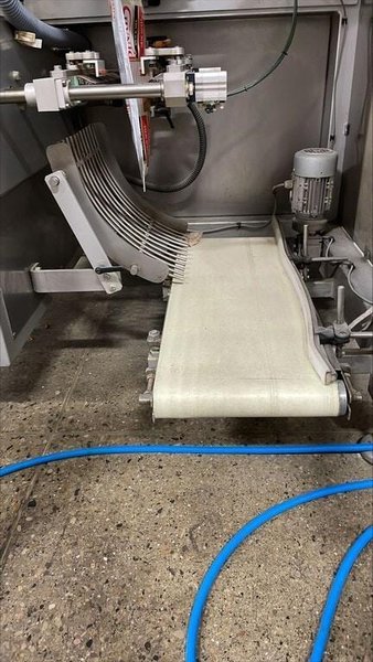 Rad Pak RM-32ACD Doypack Vertical Form Fill and Seal Bagger with Zipper System, 2005