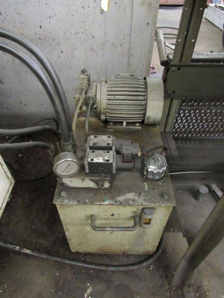 8" X 18" KENT KGS-250AHD AUTOMATIC HYDRAULIC SURFACE GRINDER. STOCK # 1012224.