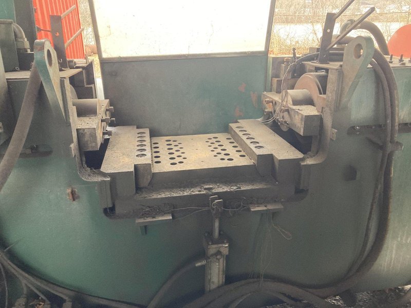 200 TON WTC EQUIPMENT HYDRAULIC TRACK PRESS &amp; TORQUE WRENCH: STOCK #18311