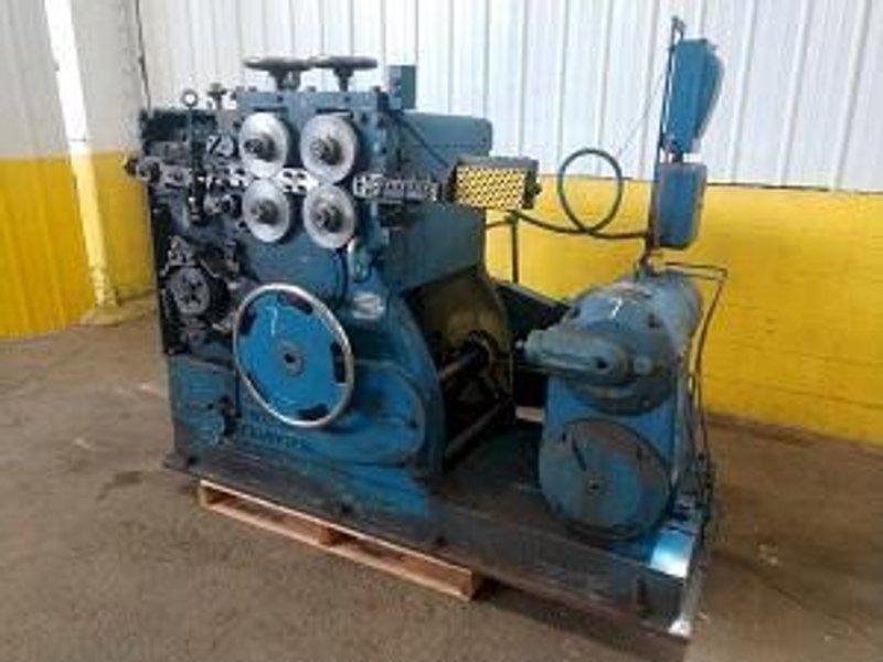 TORRINGTON M# W125A SPRING COILER WITH TORSION ATTACHMENT