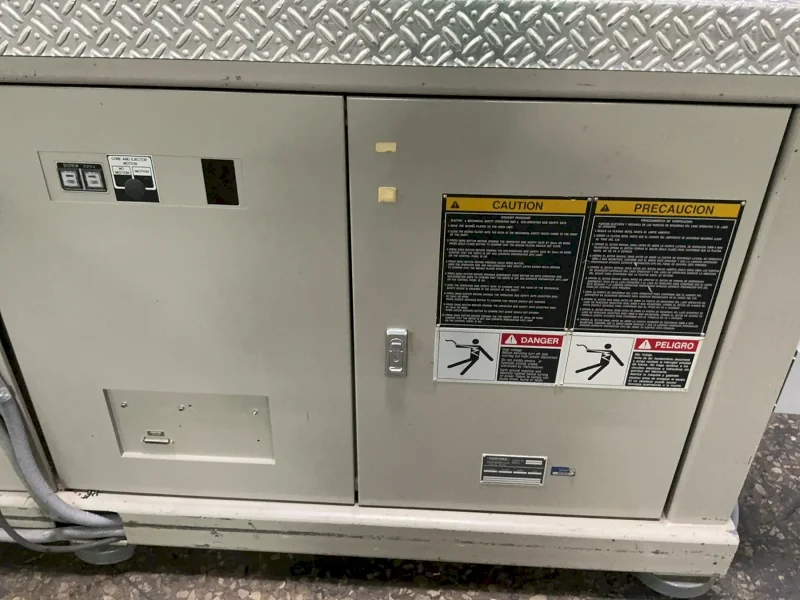 TOSHIBA INJECTION MOLDER  -  EC180V21-4