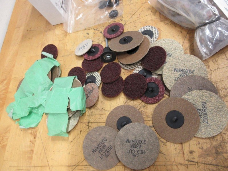 3M and Other Roloc Abrasives, Scotchbrite Polishers, (2) Rolls 3M Utility Cloth 1" x 80 Grit- Auction Item