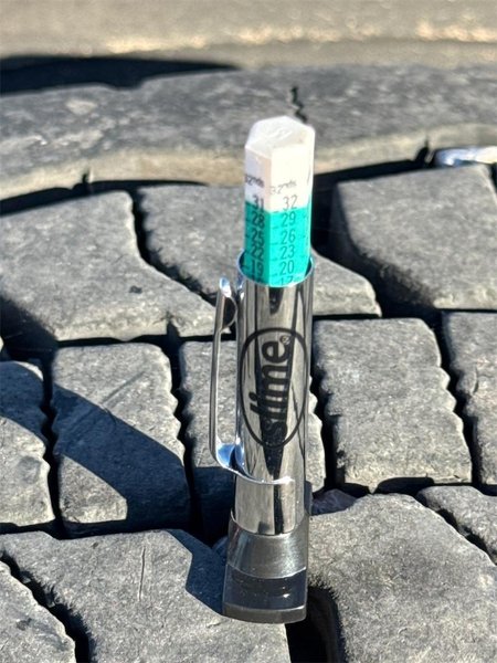 2020 Freightliner Cascadia 1FUJHHDVXLLLC1679