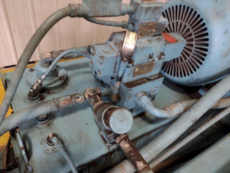 8&#039; x 1/4&quot; MASTER-FAB MODEL #SSB250-8 HYDRAULIC SHEAR: STOCK #18844