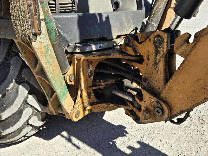 Case 580N Loader Backhoe, 2014 – Enclosed Cab, Pilot Controls