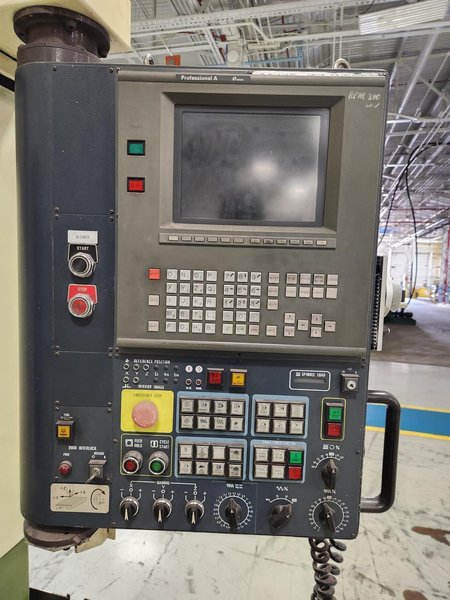 MAKINO SNC86-A5 CNC VERTICAL MACHINING CENTER USED