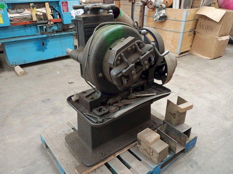 OSTER VINTAGE PIPE THREADER MACHINE: YOBRO #24095