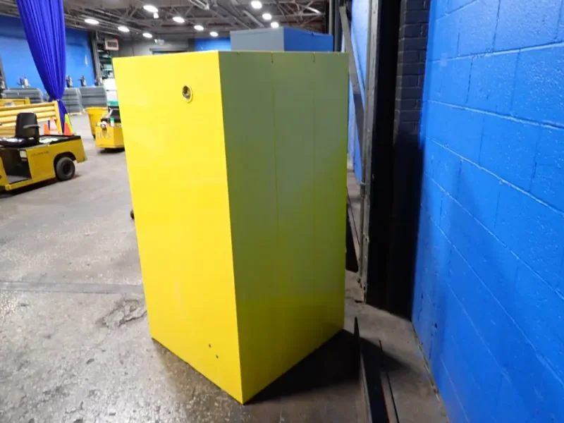 ULINE 55 GAL FLAMMABLE LIQUID STORAGE  -  H-3685M