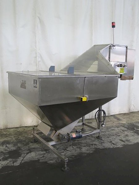 Pace Packaging Omni-Line M400LH S/S Descrambler with S/S Pace Packaging Elevator Conveyor