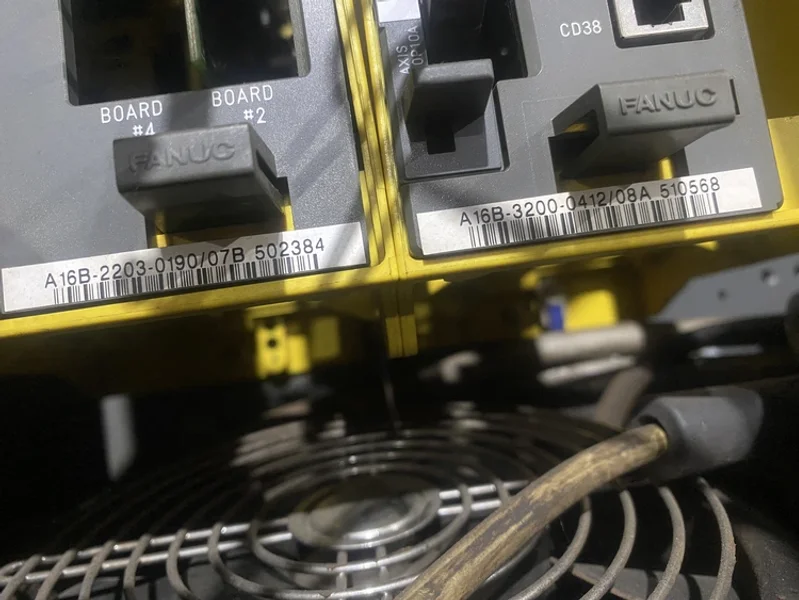 FANUC – R-2000iA/210F w/ R-J3iB Controls PARTS ONLY