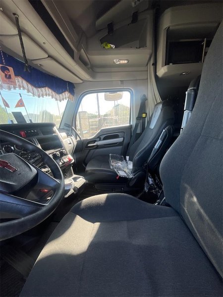 2023 Kenworth T680 1XKYDP9X6PJ224754