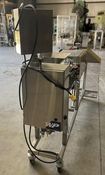 (A) WEIGHPACK Complete Set: Zippy Bagger R-L, Primolinear Scale V-5 2L/3P, Infeed Conveyor, Floor Hopper