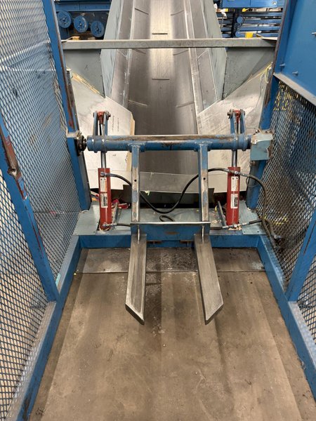 RAYFO HYDRAULIC CART DUMPER: YOBRO #26281
