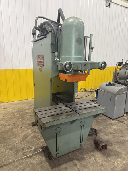 75 TON PACIFIC MODEL #75PF PRESSFORMER HYDRAULIC PRESS 10" STROKE: YOBRO #25330