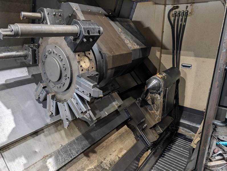 Hyundai Wia L300LMC CNC Lathe, 2018 – Live Tooling, Box Ways, Tailstock, C-Axis, Chip Conveyor