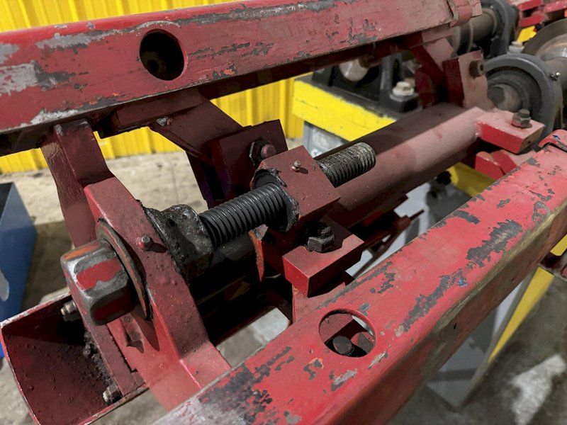 3,000 LB x 24" MARION MFG DOUBLE END PULL OFF COIL REEL UNCOILER 2010: YOBRO #26063