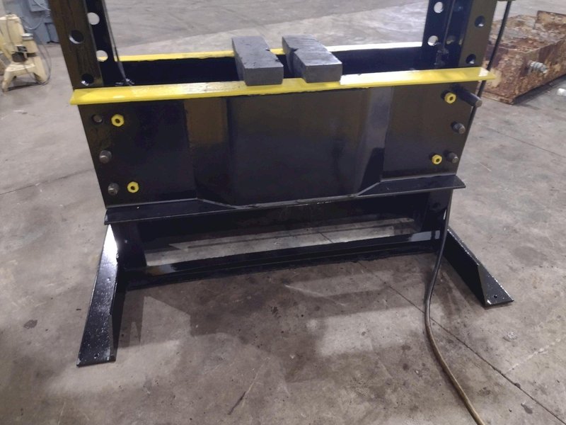 150 TON DAKE MODEL #5-150 H-FRAME HYDRAULIC PRESS: YOBRO #24689