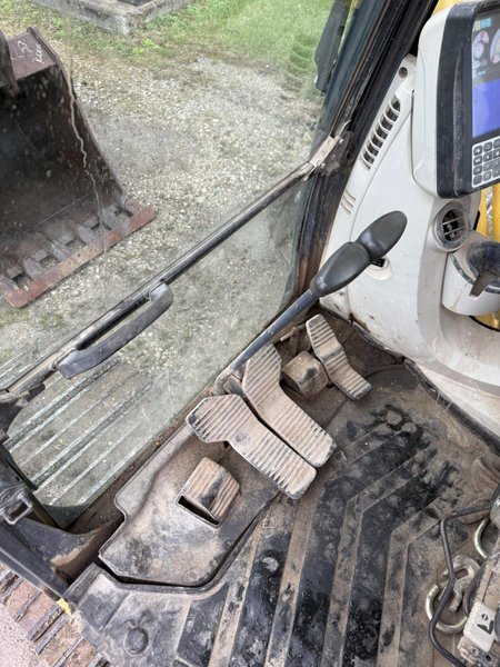 2013 KOBELCO SK210-9 EXCAVATOR W/ SPARE BUCKET. STOCK # 0429826