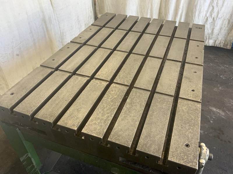 48" X 32" DEVLIEG T SLOTTED TABLE: STOCK #81242