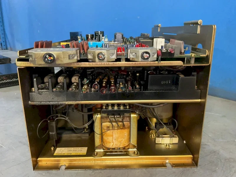 FANUC AC SPINDLE SERVO UNIT   -  A06B-6055-H106