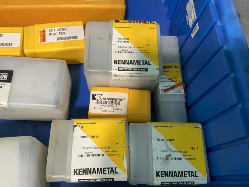 KM TOOLING SYSTEMS, KENNAMETAL, SANDVIK COROMANT MISC. TOOLING EQUIPMENT