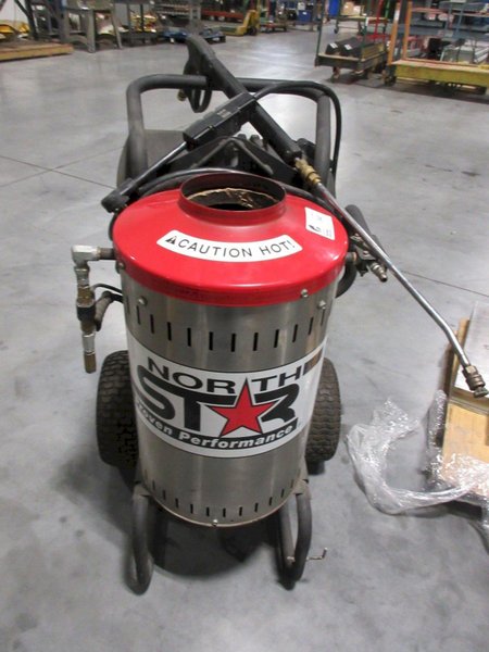 NorthStar Portable Electric Hot Water and Wet Steam Pressure Washer, 2750 PSI, 2.5 GPM, Max Temp 250 F- Auction Item