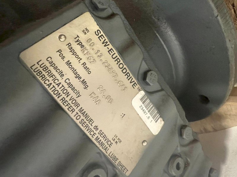 SEW EURODRIVE KF67 MOTORS USED