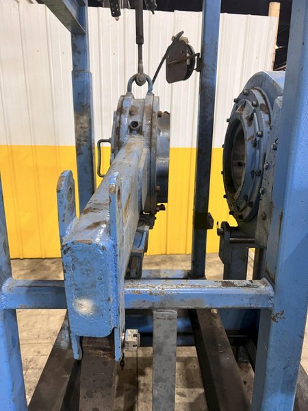 7" FOSTER HYDRAULIC BUCKING ON &amp; BREAK-OUT MACHINE FOR THREADED PIPE: YOBRO #25677