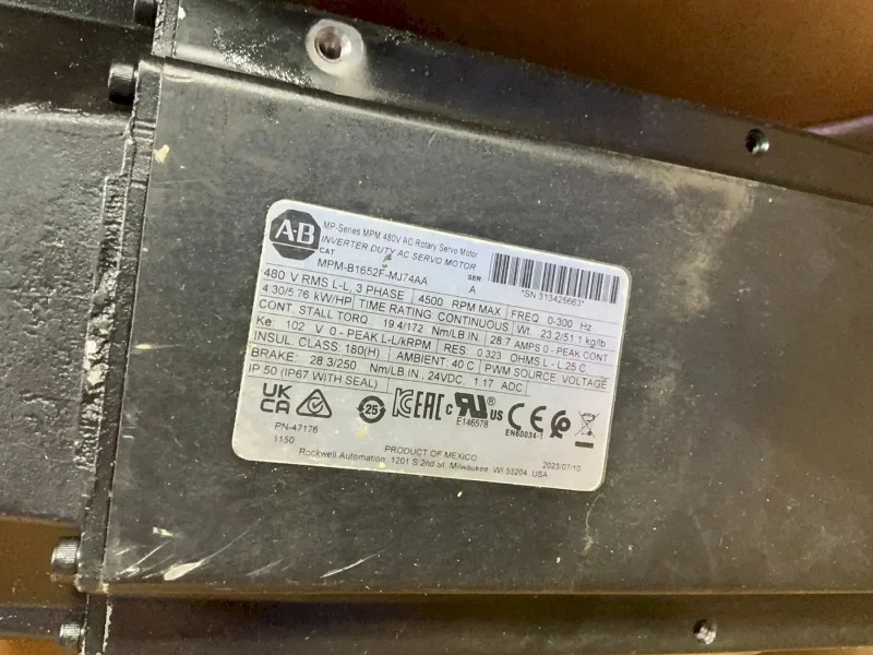 Allen-bradley 4500 Rpm Servo Motor - Mpm-b1652f-mj74aa