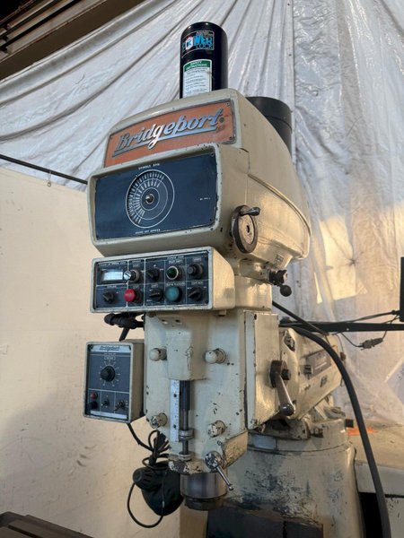 5 HP BRIDGEPORT SERIES II SPECIAL KNEE MILL. STOCK # 0671425