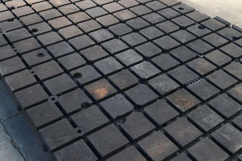 144&#039; X 73&#039; X 4&#039; SOILD STEEL T SLOTTED FLOOR PLATE: STOCK #73340