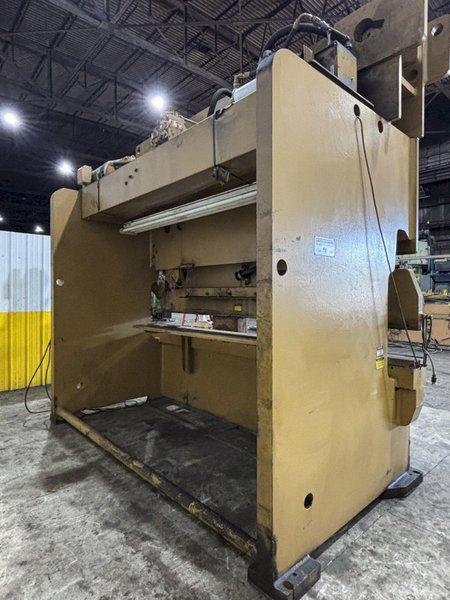 325 TON X 12' STANDARD INDUSTRIAL HYDRAULIC PRESS BRAKE NEW 2003 FLOOR STANDING NO PIT: YOBRO #23963