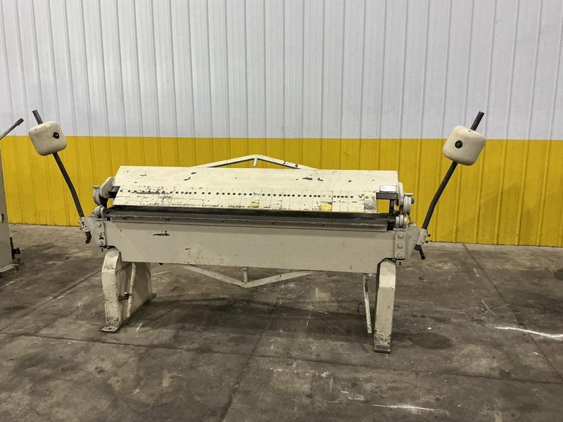 72" X 12 GAUGE NATIONAL MODEL #U7212 MANUAL BOX &amp; PAN FINGER BRAKE: YOBRO #25672