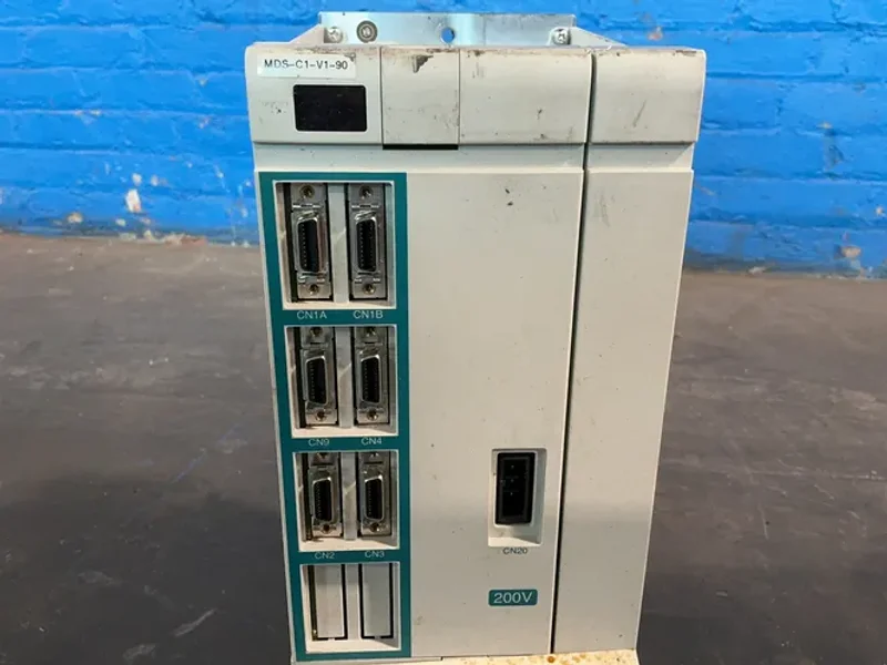 MITSUBISHI 9 KW SERVO DRIVE UNIT  -  MDS-C1-V1-90
