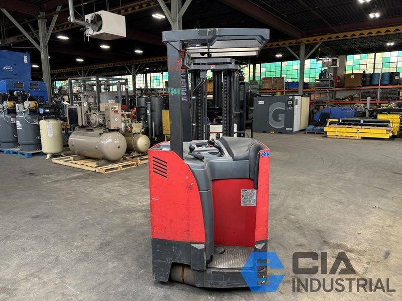 2021 - 4,000 LB. RAYMOND MODEL 425-C40TT STAND-UP ELECTRIC FORKLIFT