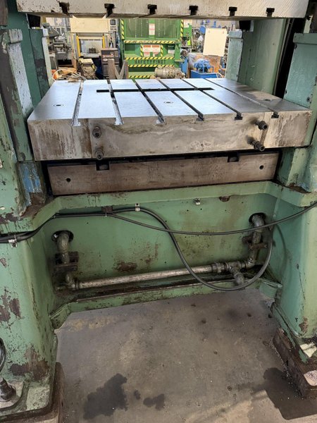 150 TON MINSTER E2-150-42-30 HEVI-STAMPER STRAIGHT SIDE PRESS. STOCK # 0882825