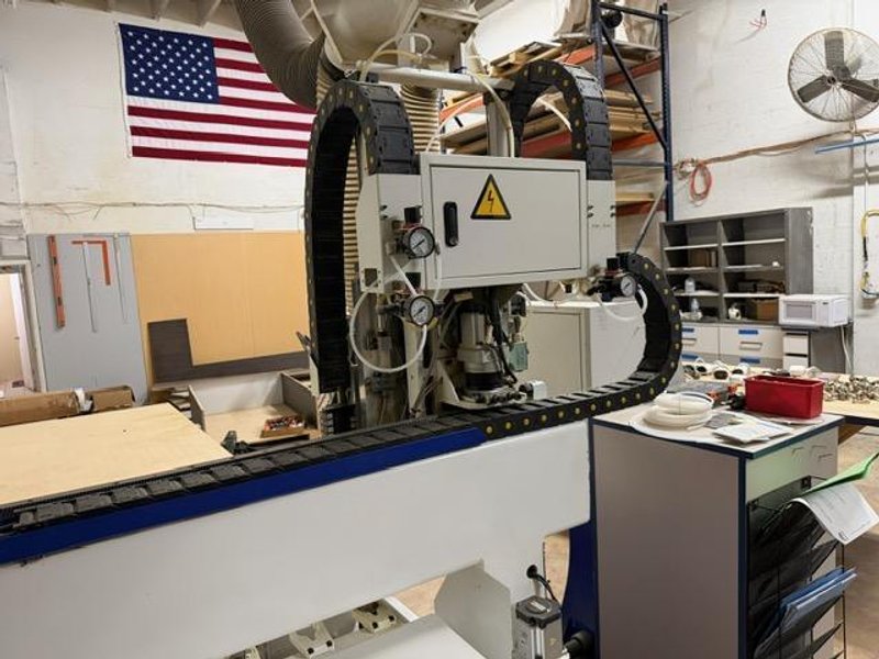 5′ x 10′ Limtech Industries C510D CNC Router, 2018 – 12 HP HSD Spindle, Syntec Control, Dust Tech Collection System