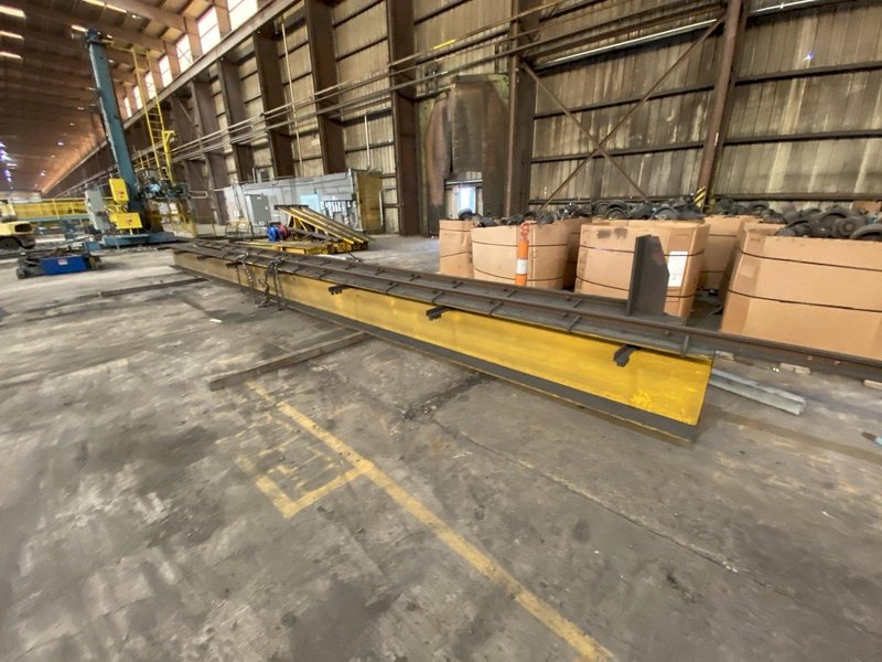 11 TON X 38&#039; PROSERV SINGLE LEG POWERED GANTRY CRANE, NEW 2015: YOBRO #24061